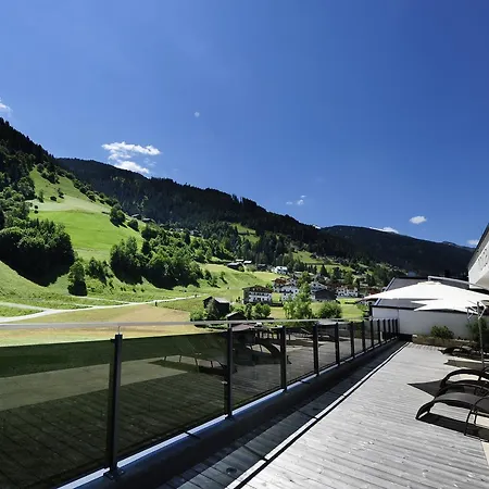 Holiday Residenz *